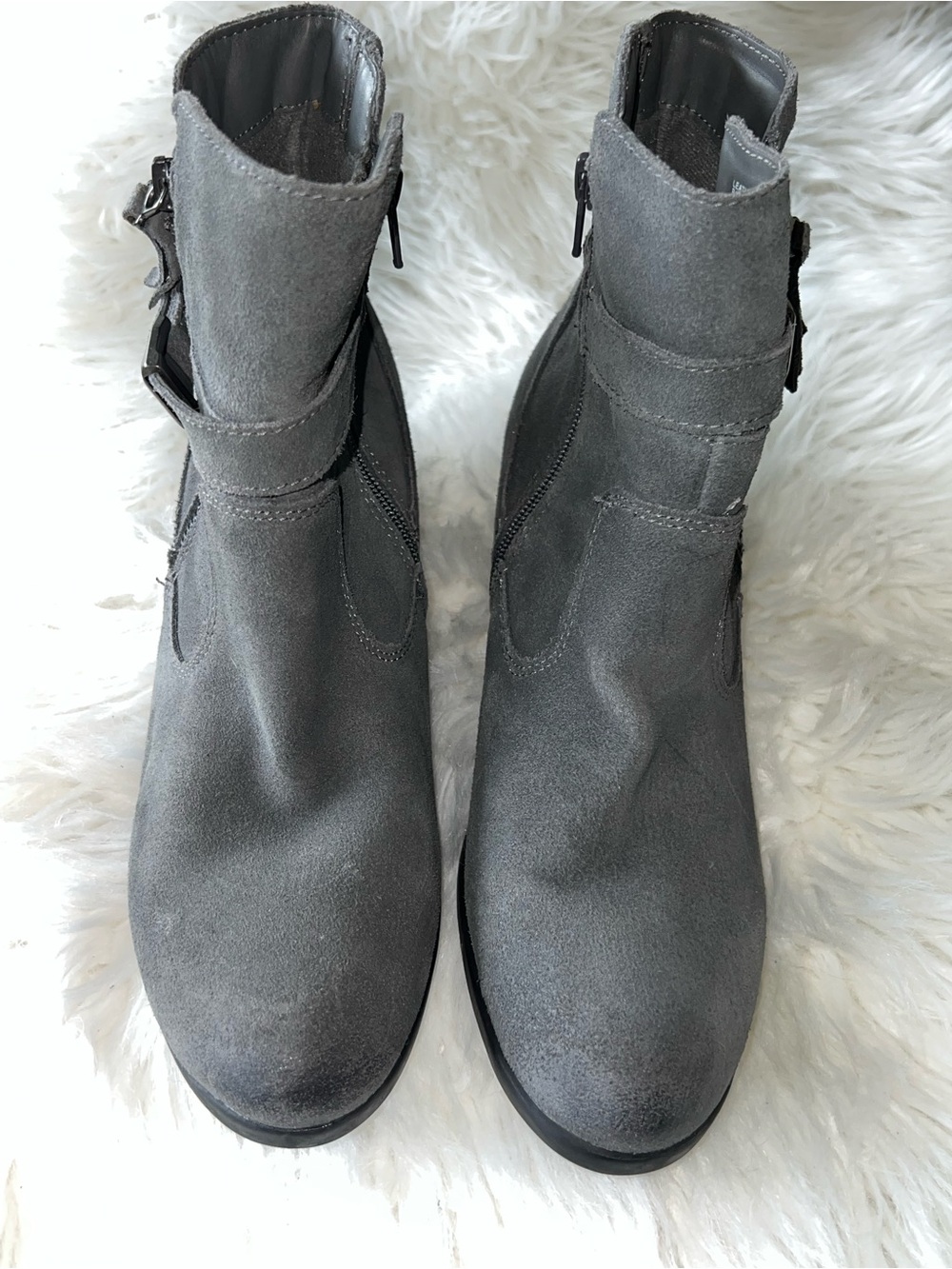 Earth Origins Gray Suede Ankle Boots with Side Buckle